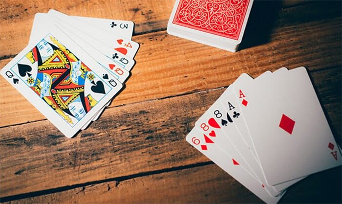 phom4 1 Cách đánh game bài Phỏm hay bằng cách câu bài đối thủ